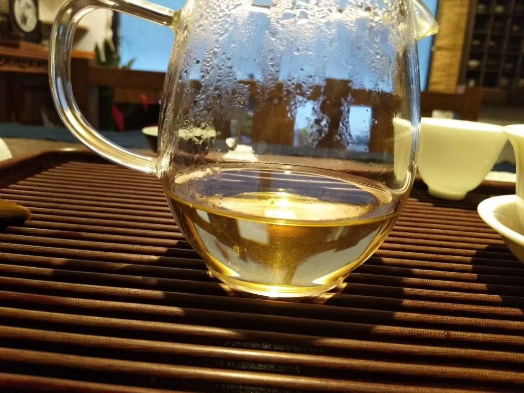 闲居，听雨，吃茶