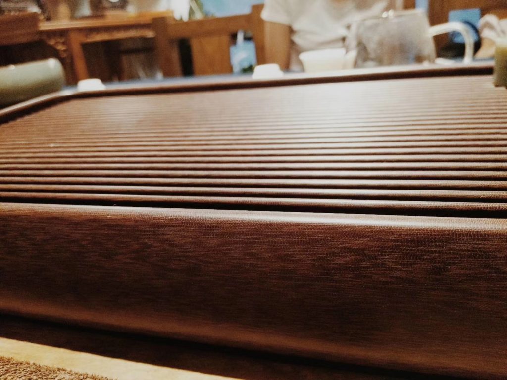 擦茶盘